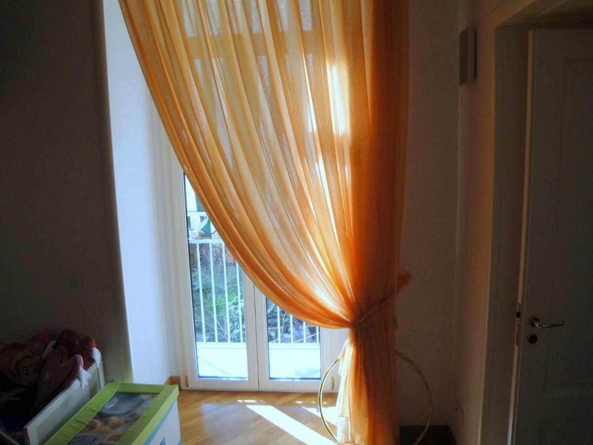 Mezzocannone Holiday House Napoli Eksteriør bilde