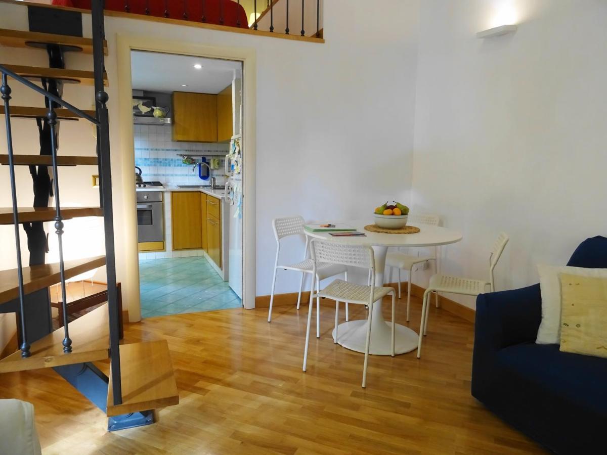 Mezzocannone Holiday House Napoli Eksteriør bilde