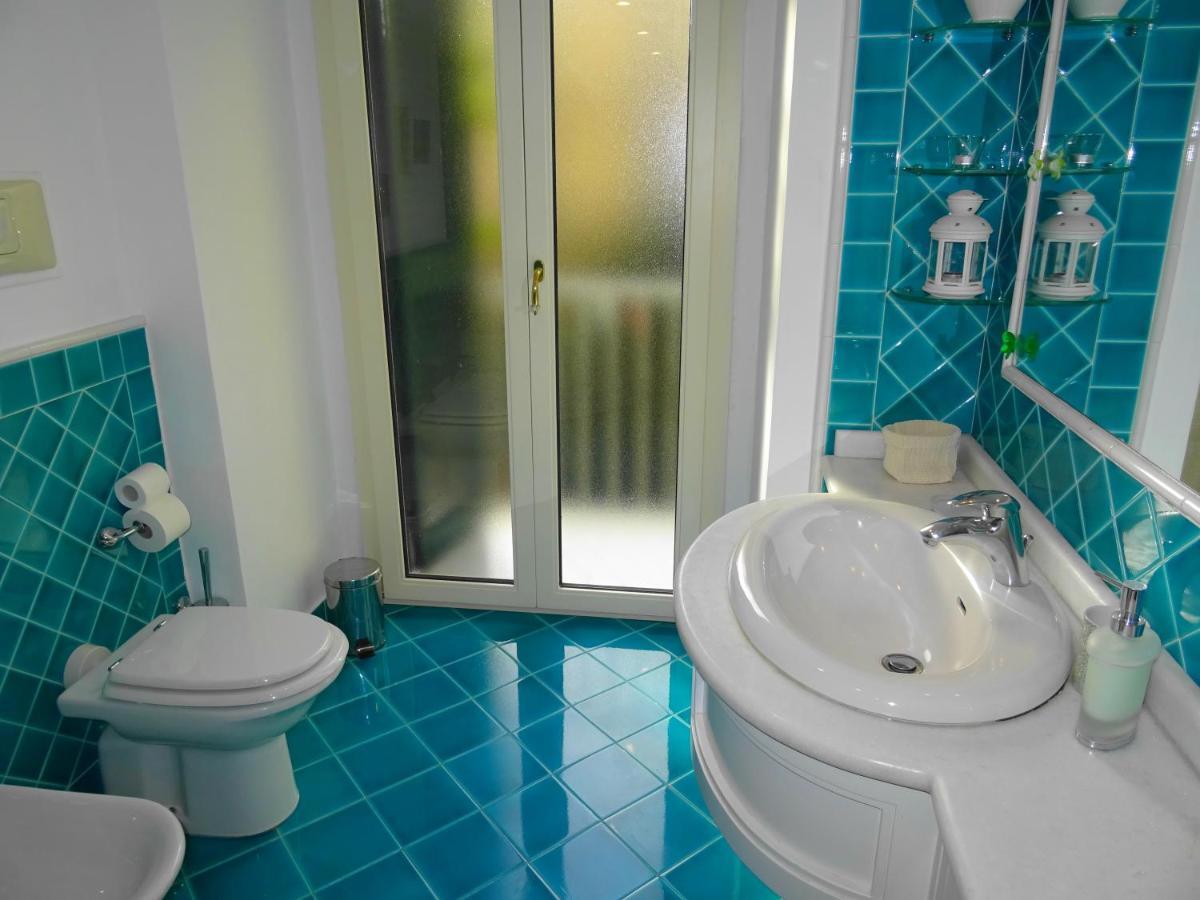 Mezzocannone Holiday House Napoli Eksteriør bilde