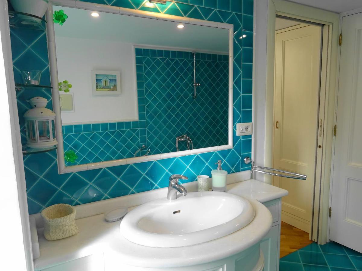 Mezzocannone Holiday House Napoli Eksteriør bilde