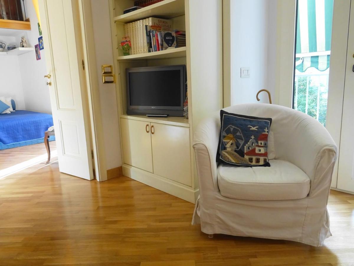 Mezzocannone Holiday House Napoli Eksteriør bilde
